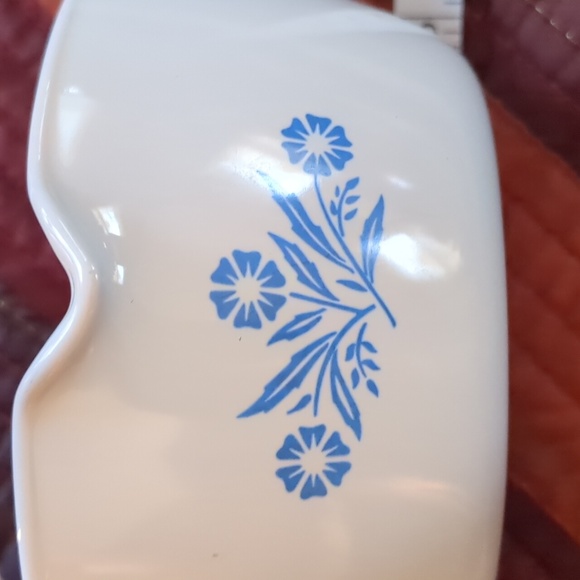 CORNING WARE* Cornflower white P-89-B 650ml handled lipped saucepan - Picture 5 of 7